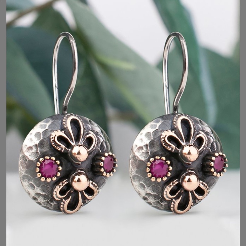 Ottoman Silver Red corundum & 2-toned floral hammered dome drop earrings